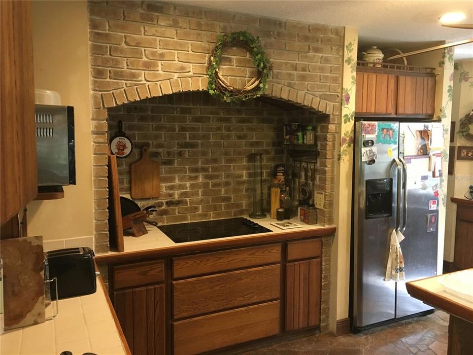 For Sale: $1,800,000 (3 beds, 2 baths, 3206 Square Feet)