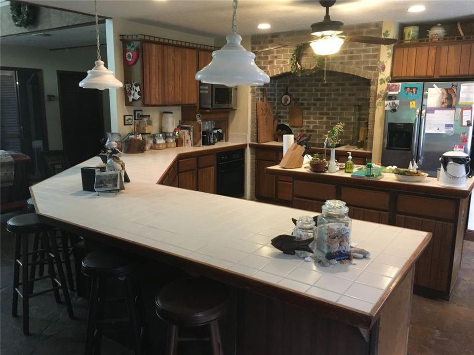 For Sale: $1,800,000 (3 beds, 2 baths, 3206 Square Feet)