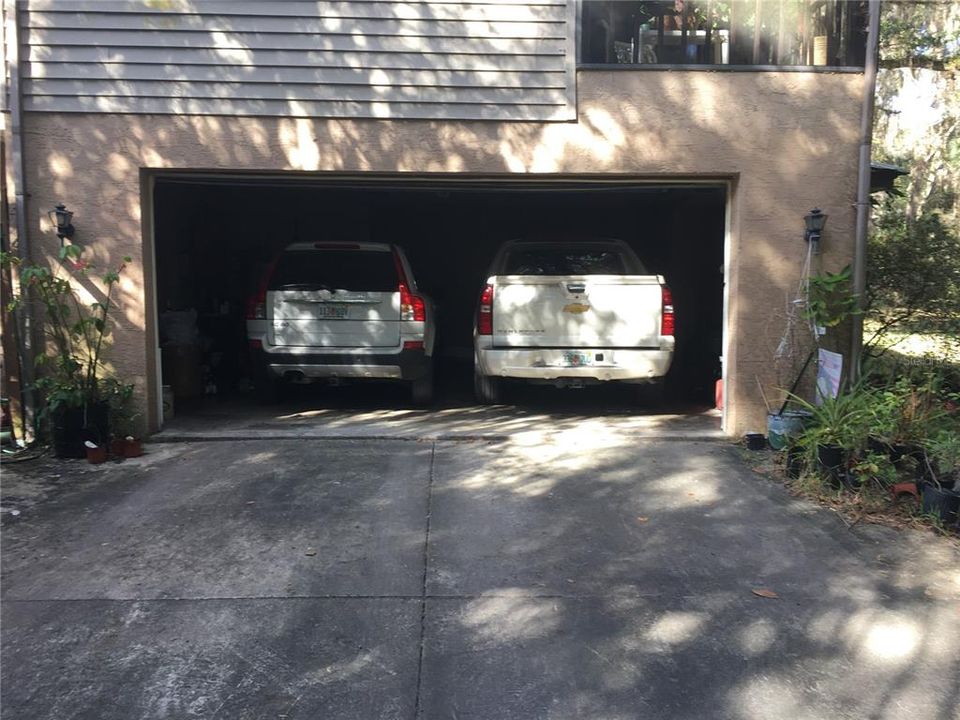 For Sale: $1,800,000 (3 beds, 2 baths, 3206 Square Feet)