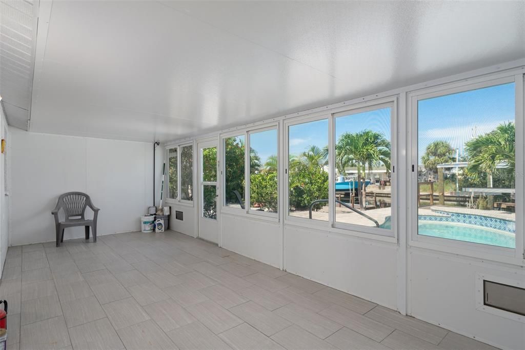 Activo con contrato: $455,999 (3 camas, 2 baños, 1312 Pies cuadrados)