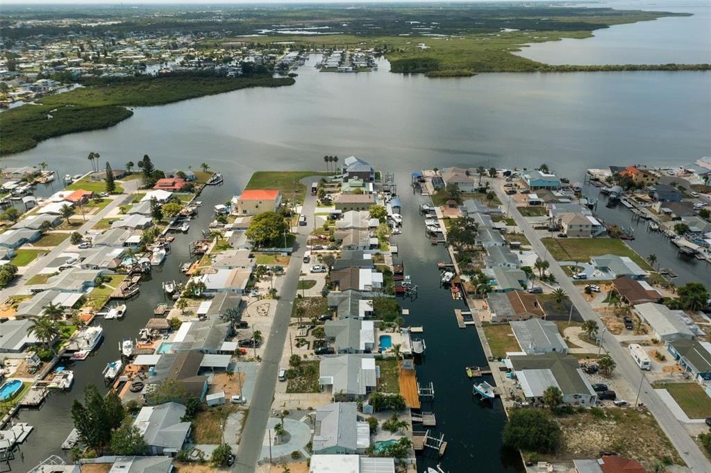 Activo con contrato: $455,999 (3 camas, 2 baños, 1312 Pies cuadrados)