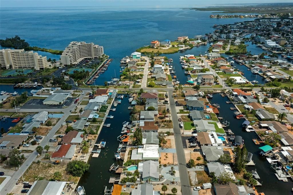 Activo con contrato: $455,999 (3 camas, 2 baños, 1312 Pies cuadrados)