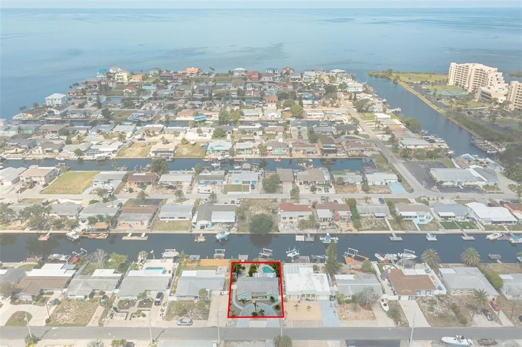 Activo con contrato: $455,999 (3 camas, 2 baños, 1312 Pies cuadrados)