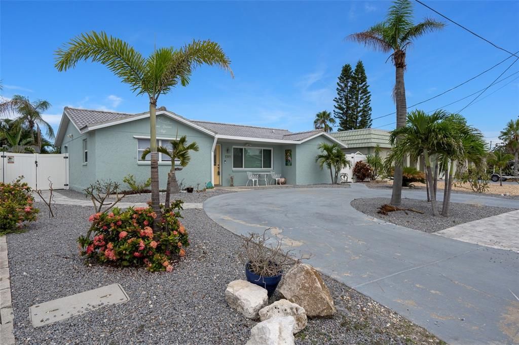 Activo con contrato: $455,999 (3 camas, 2 baños, 1312 Pies cuadrados)