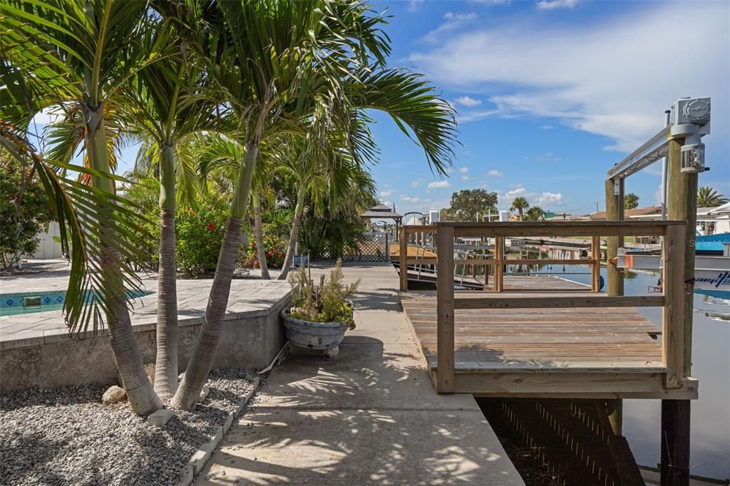 Activo con contrato: $455,999 (3 camas, 2 baños, 1312 Pies cuadrados)