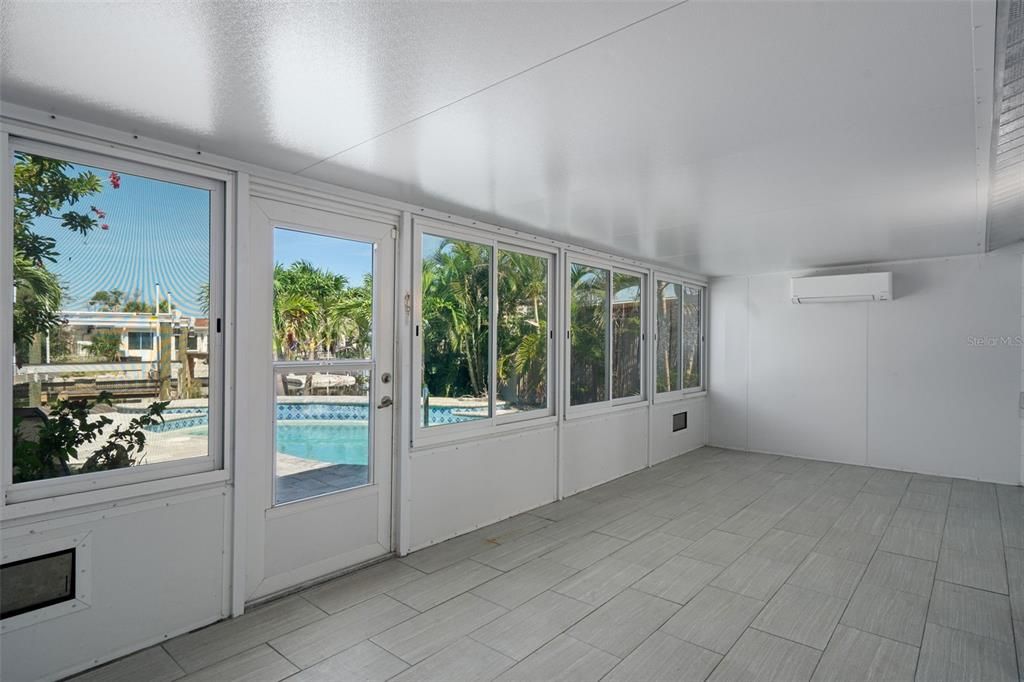 Activo con contrato: $455,999 (3 camas, 2 baños, 1312 Pies cuadrados)