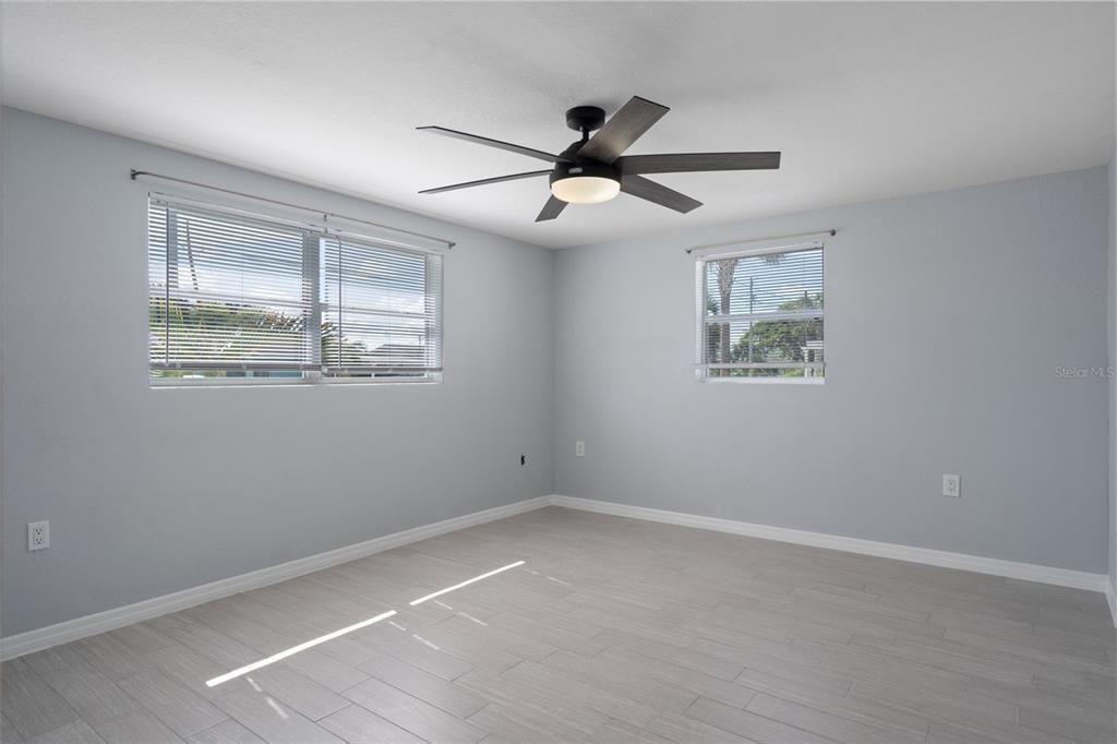 Activo con contrato: $455,999 (3 camas, 2 baños, 1312 Pies cuadrados)