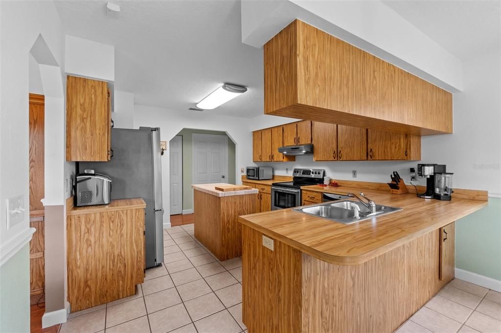 На продажу: $989,999 (4 спален, 3 ванн, 2574 Квадратных фут)