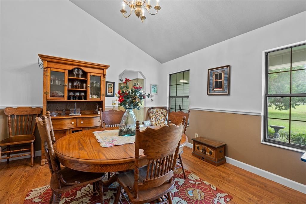 На продажу: $989,999 (4 спален, 3 ванн, 2574 Квадратных фут)