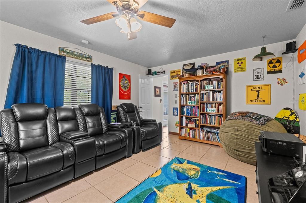 На продажу: $989,999 (4 спален, 3 ванн, 2574 Квадратных фут)