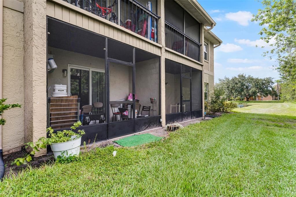 For Sale: $199,000 (2 beds, 2 baths, 905 Square Feet)