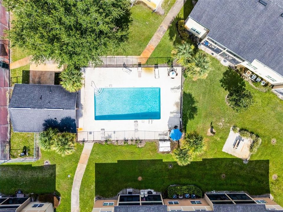 For Sale: $199,000 (2 beds, 2 baths, 905 Square Feet)