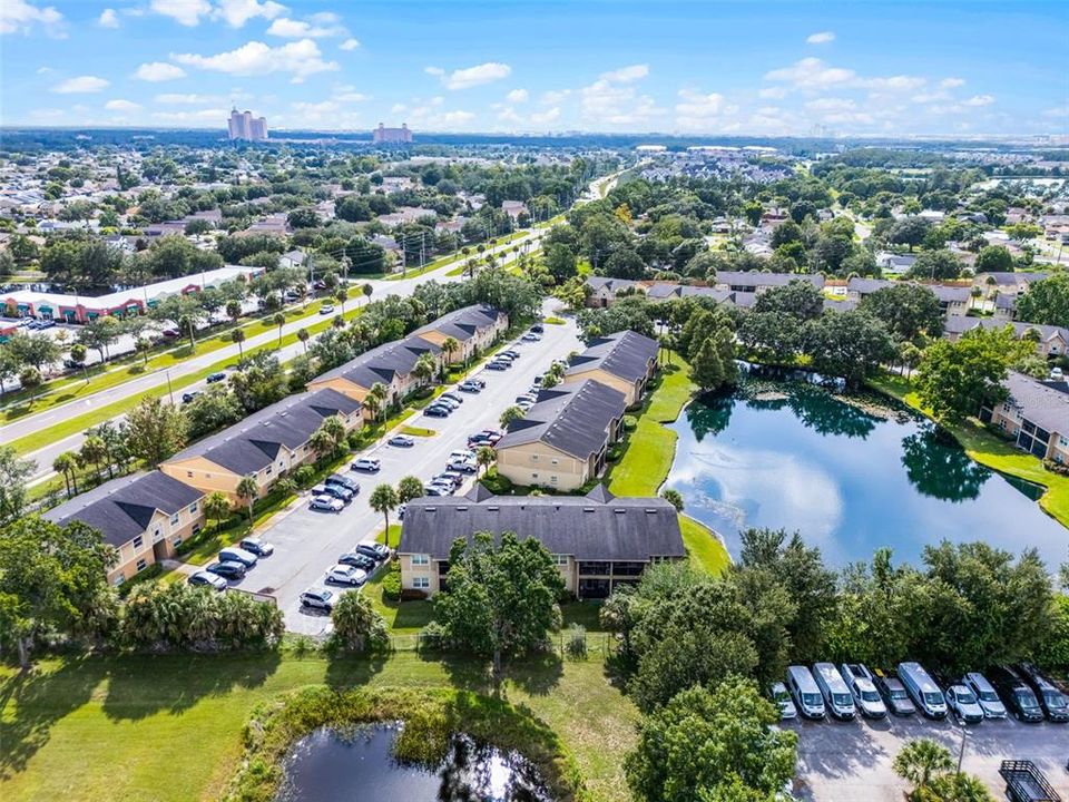 For Sale: $199,000 (2 beds, 2 baths, 905 Square Feet)