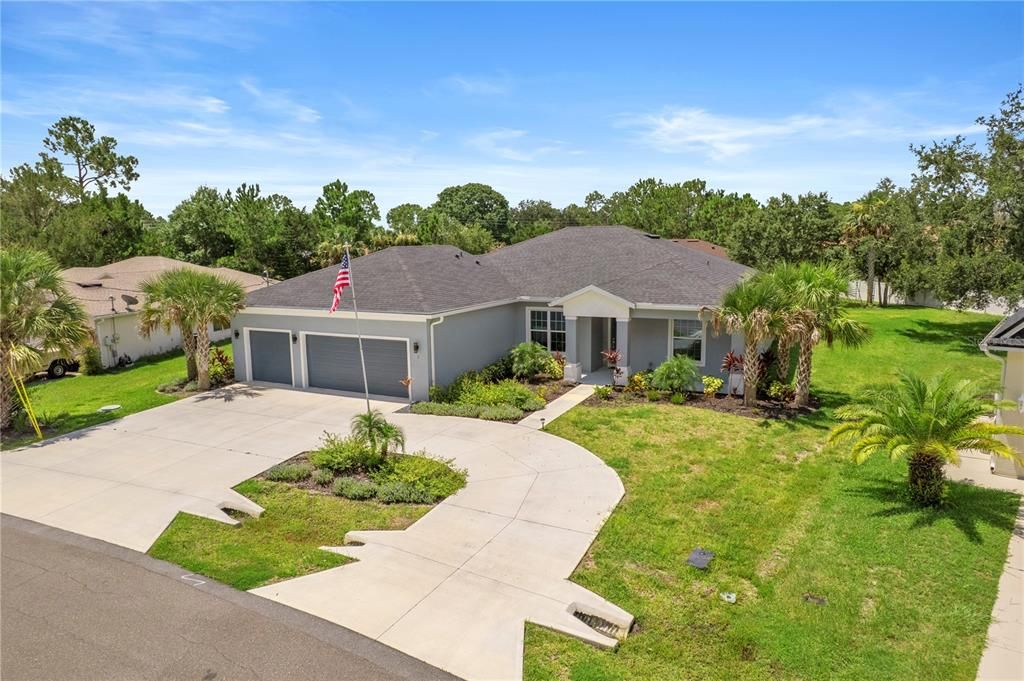 合同活跃: $499,000 (3 贝兹, 3 浴室, 2046 平方英尺)