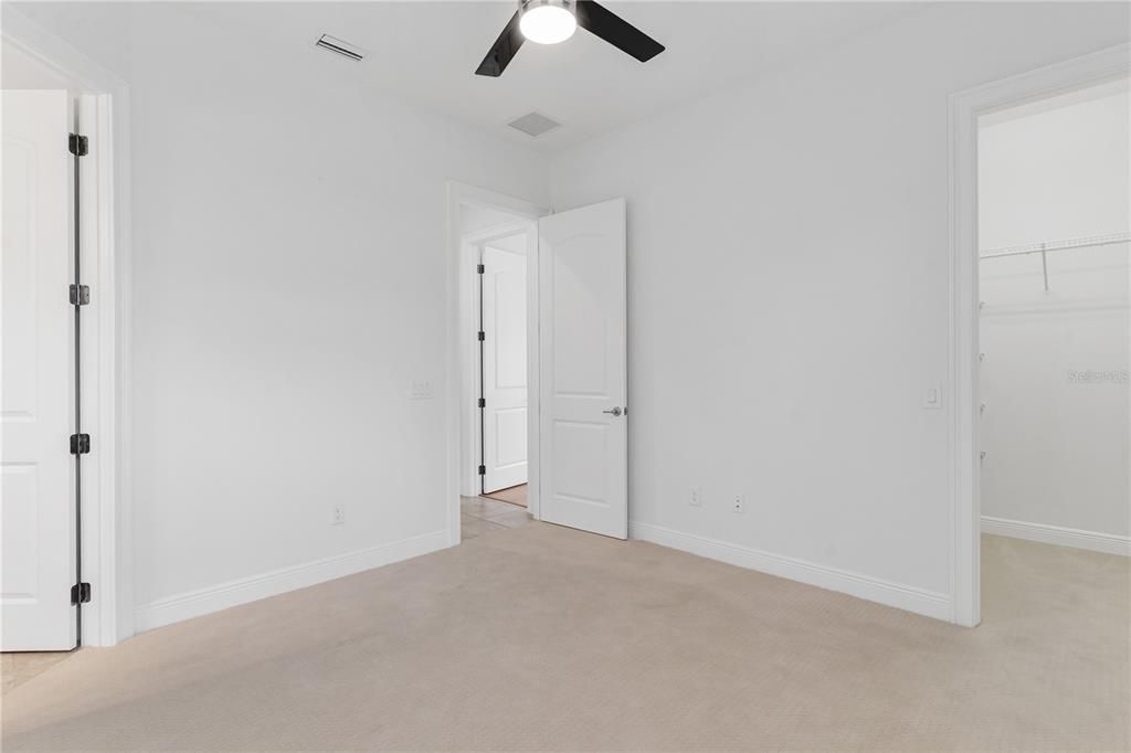 For Sale: $589,000 (4 beds, 3 baths, 2532 Square Feet)