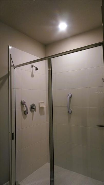 Под контрактом: $310,000 (3 спален, 2 ванн, 1883 Квадратных фут)