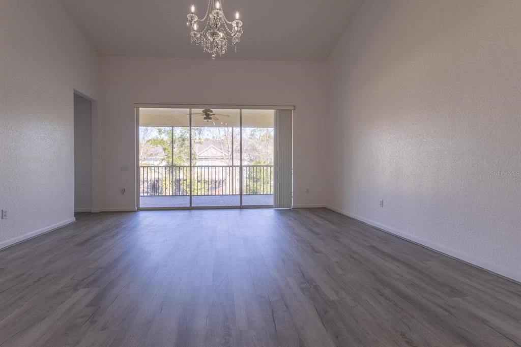 En Venta: $334,990 (3 camas, 2 baños, 1864 Pies cuadrados)