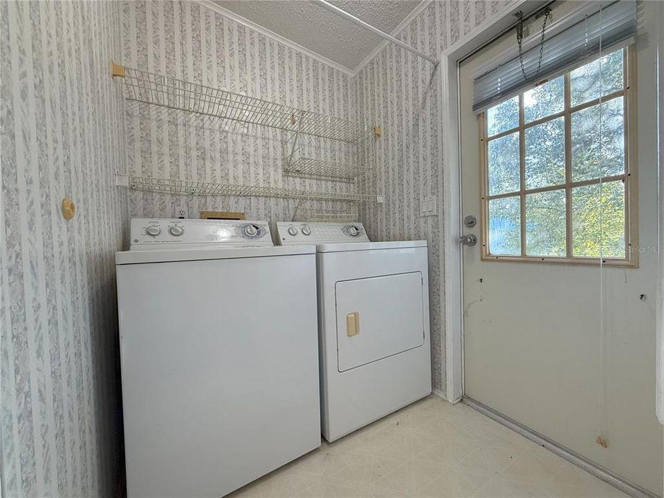 待售: $125,000 (3 贝兹, 2 浴室, 1188 平方英尺)