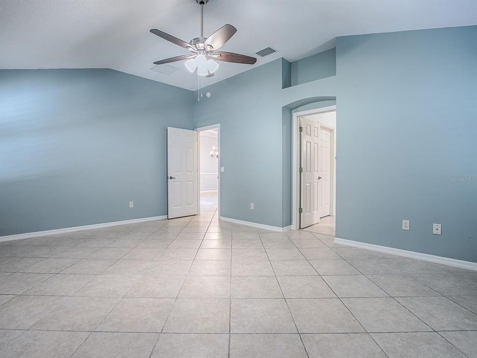 待售: $510,000 (3 贝兹, 2 浴室, 1995 平方英尺)