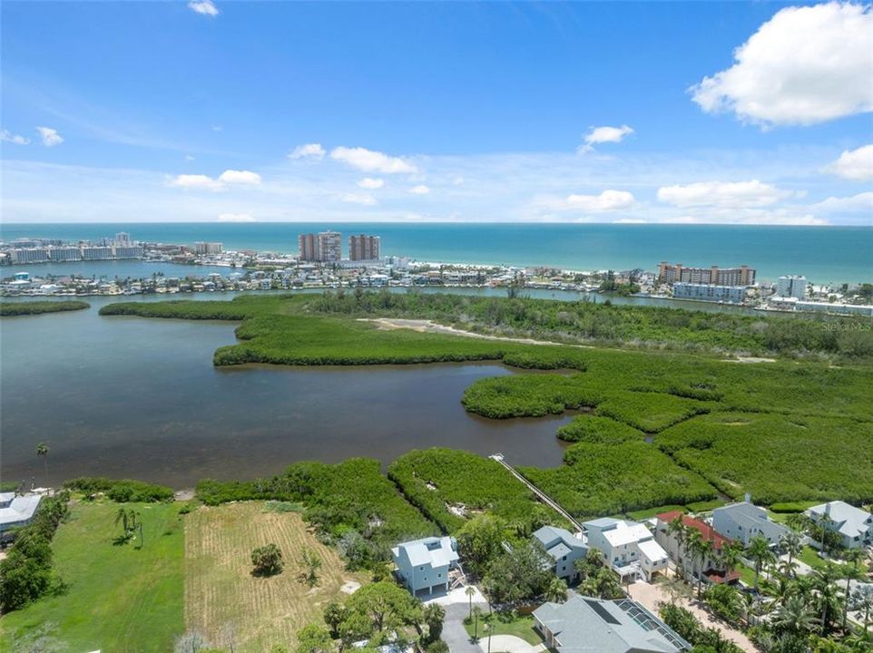 For Sale: $999,997 (4 beds, 2 baths, 2252 Square Feet)