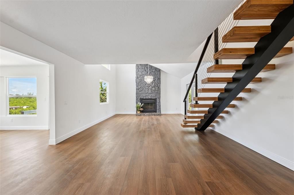 For Sale: $999,997 (4 beds, 2 baths, 2252 Square Feet)