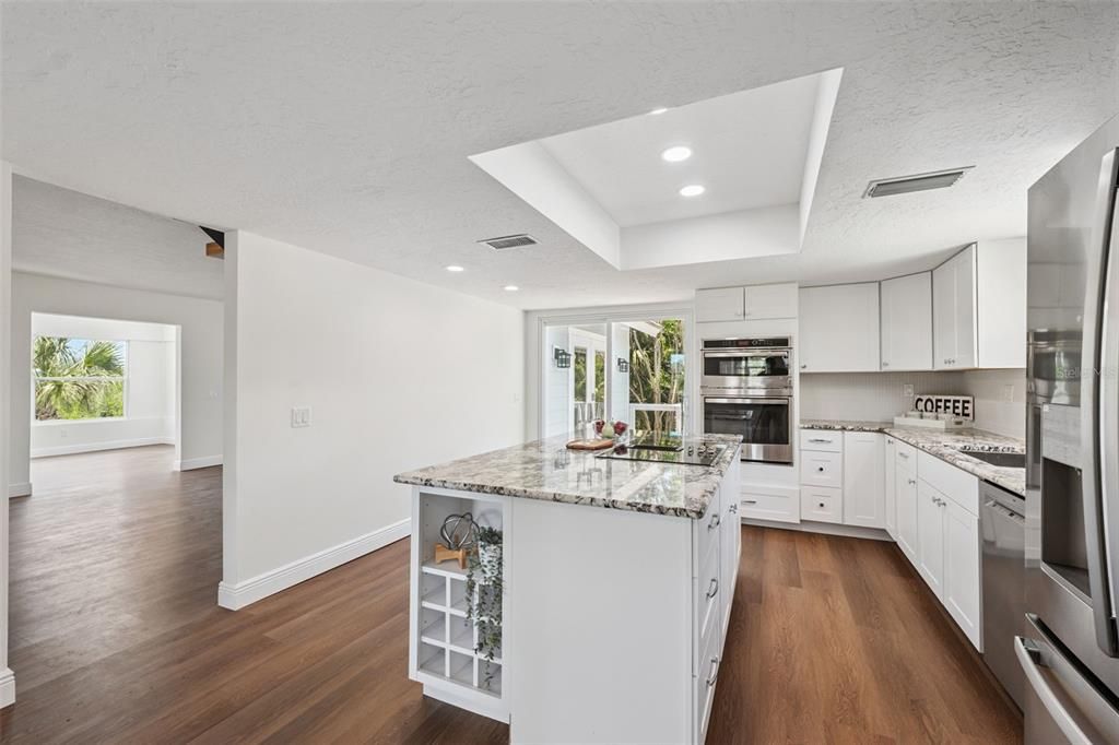 For Sale: $999,997 (4 beds, 2 baths, 2252 Square Feet)