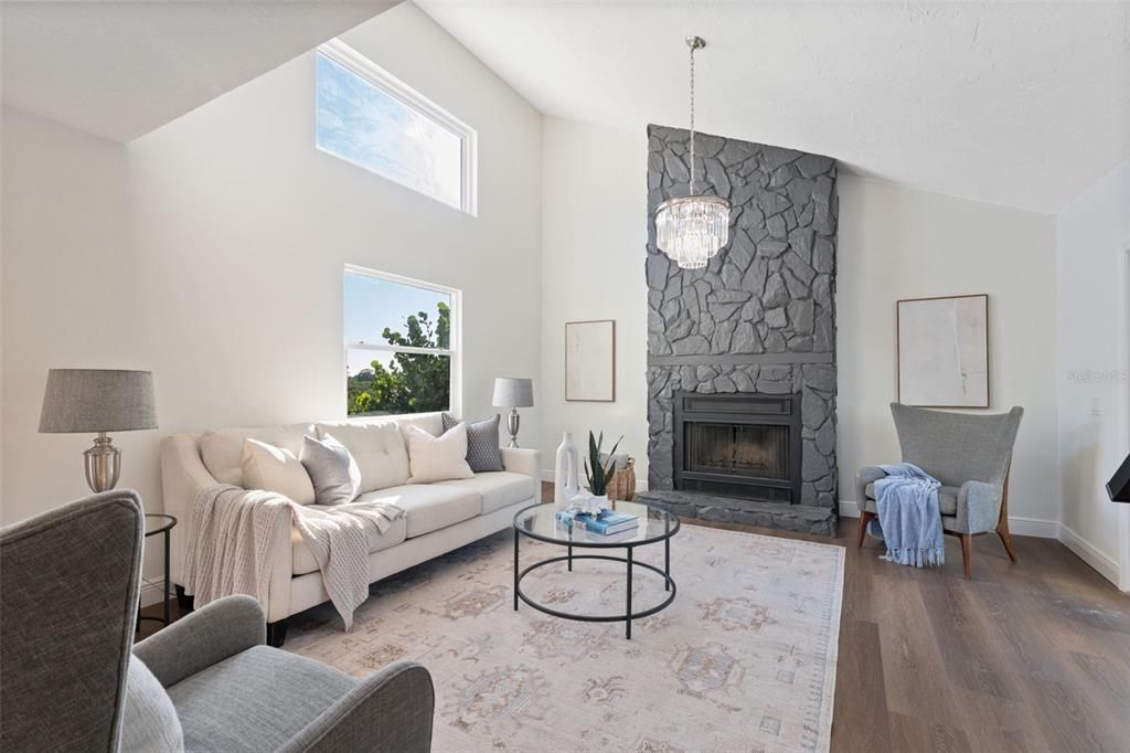 For Sale: $999,997 (4 beds, 2 baths, 2252 Square Feet)