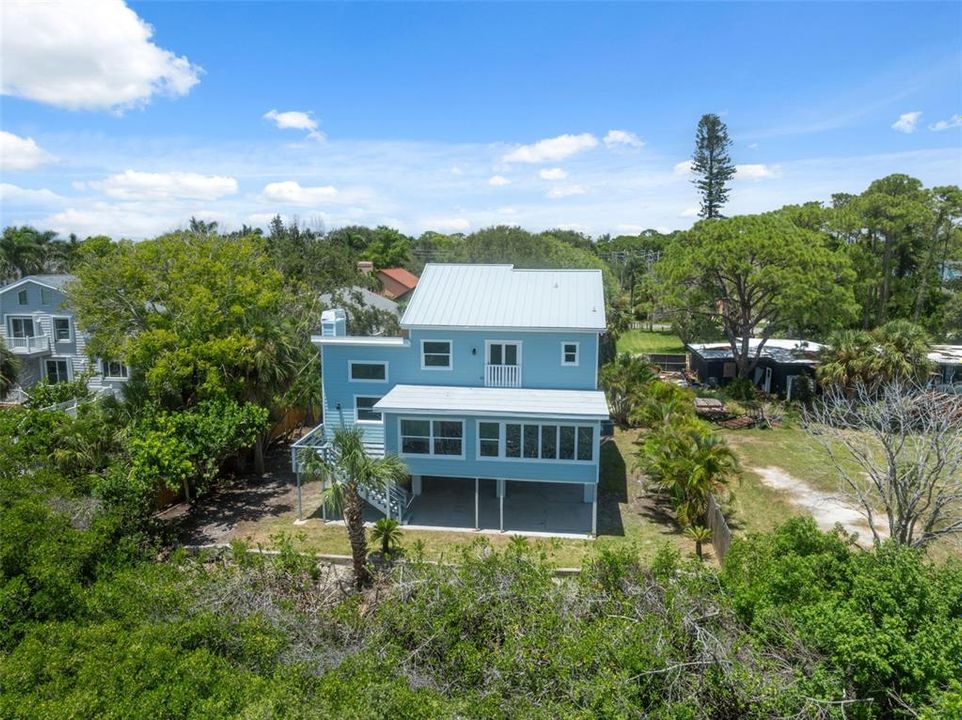 For Sale: $999,997 (4 beds, 2 baths, 2252 Square Feet)