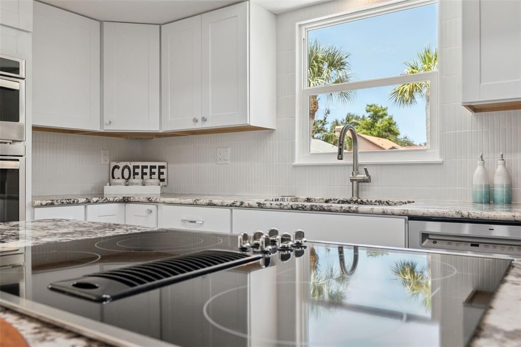 For Sale: $999,997 (4 beds, 2 baths, 2252 Square Feet)