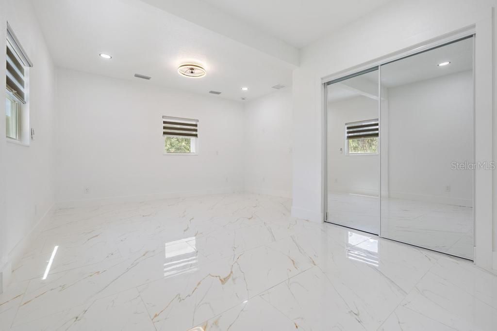 Activo con contrato: $499,000 (3 camas, 2 baños, 1666 Pies cuadrados)