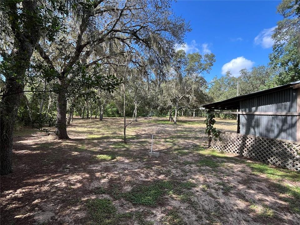 Active With Contract: $120,000 (2 beds, 1 baths, 784 Square Feet)