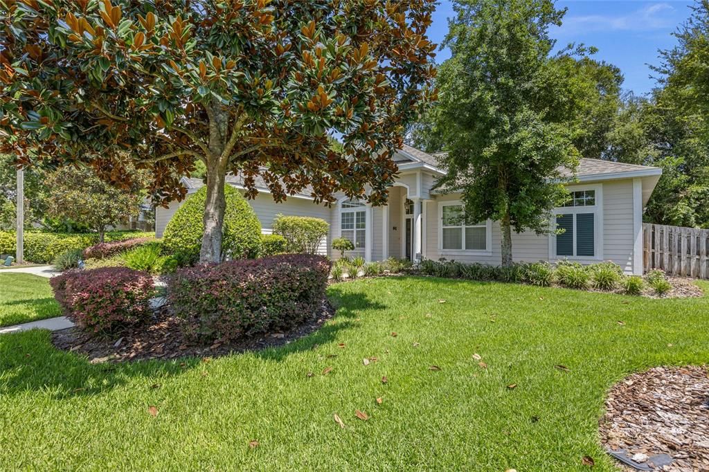 Под контрактом: $605,000 (4 спален, 4 ванн, 2981 Квадратных фут)