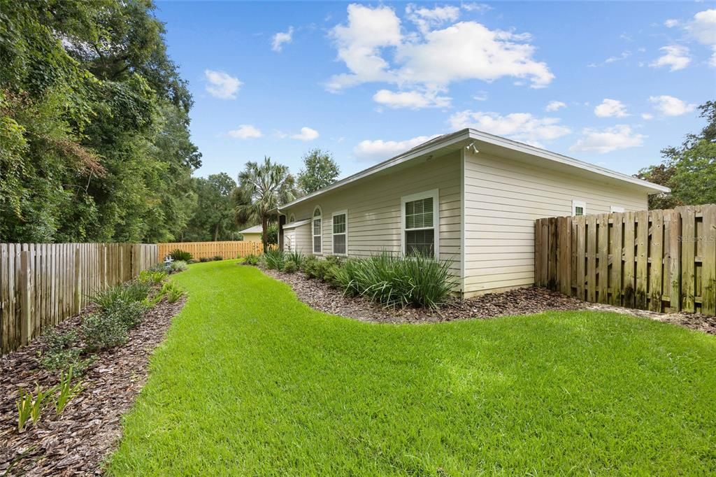 Под контрактом: $605,000 (4 спален, 4 ванн, 2981 Квадратных фут)