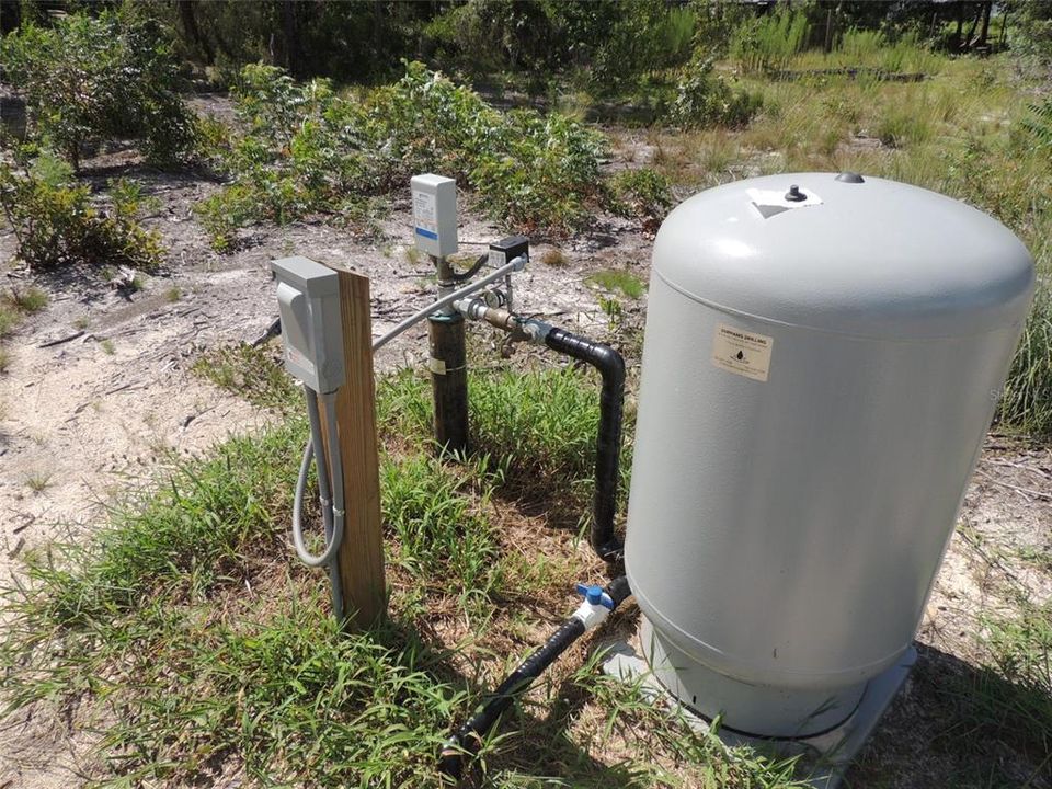 待售: $134,500 (2 贝兹, 1 浴室, 672 平方英尺)