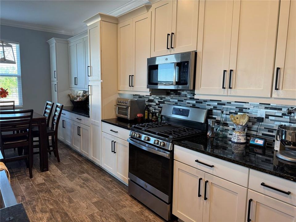 待售: $849,900 (7 贝兹, 5 浴室, 4649 平方英尺)