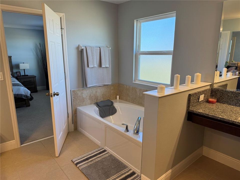 待售: $849,900 (7 贝兹, 5 浴室, 4649 平方英尺)