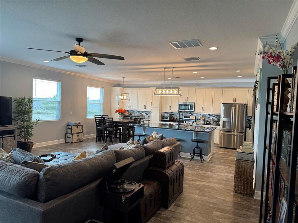 待售: $849,900 (7 贝兹, 5 浴室, 4649 平方英尺)