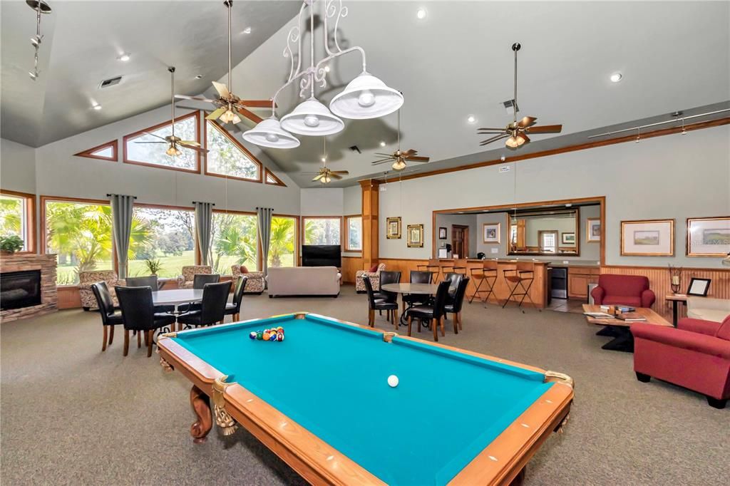 Active With Contract: $219,000 (2 beds, 2 baths, 1293 Square Feet)