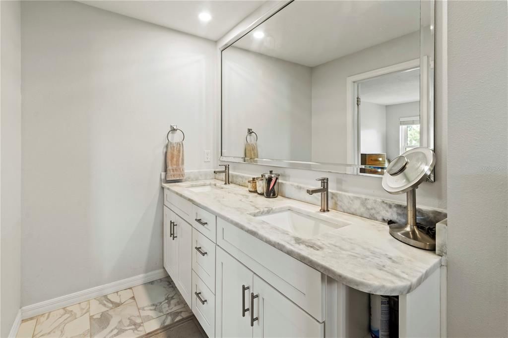 На продажу: $510,000 (3 спален, 2 ванн, 1786 Квадратных фут)