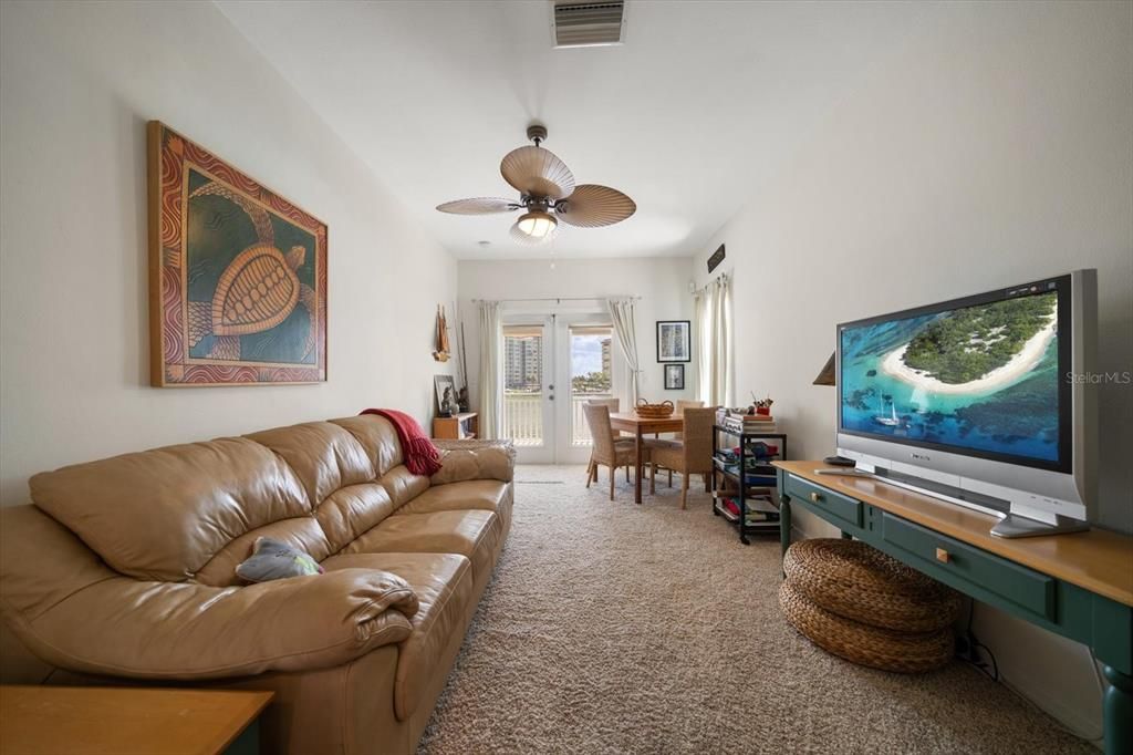 En Venta: $2,150,000 (4 camas, 3 baños, 3423 Pies cuadrados)