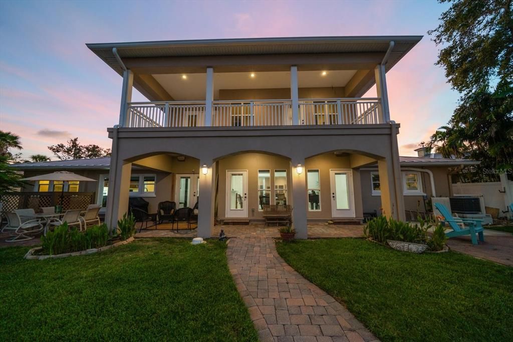 En Venta: $2,150,000 (4 camas, 3 baños, 3423 Pies cuadrados)