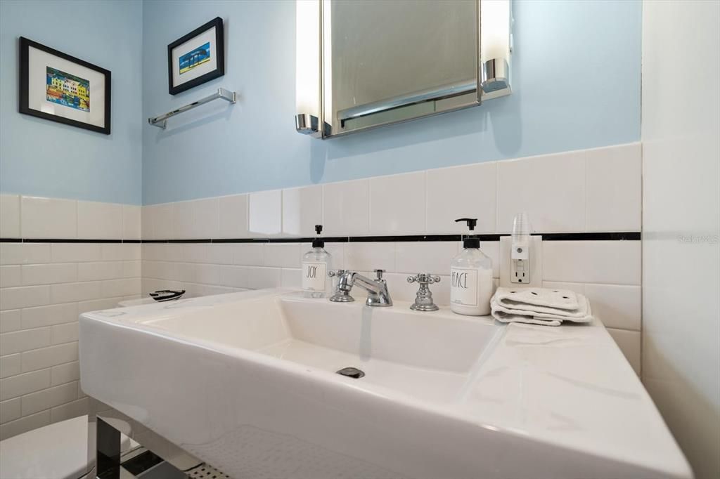 En Venta: $2,150,000 (4 camas, 3 baños, 3423 Pies cuadrados)