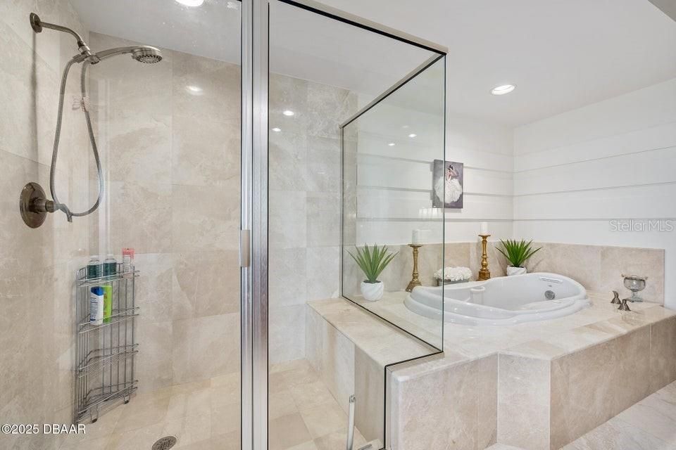 待售: $475,000 (2 贝兹, 2 浴室, 1850 平方英尺)