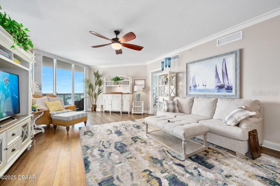 待售: $475,000 (2 贝兹, 2 浴室, 1850 平方英尺)