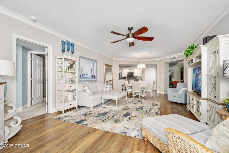 待售: $475,000 (2 贝兹, 2 浴室, 1850 平方英尺)