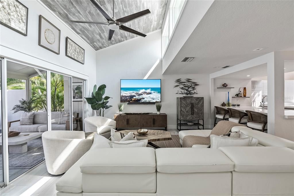 В аренду: $19,500 (3 спален, 3 ванн, 2441 Квадратных фут)