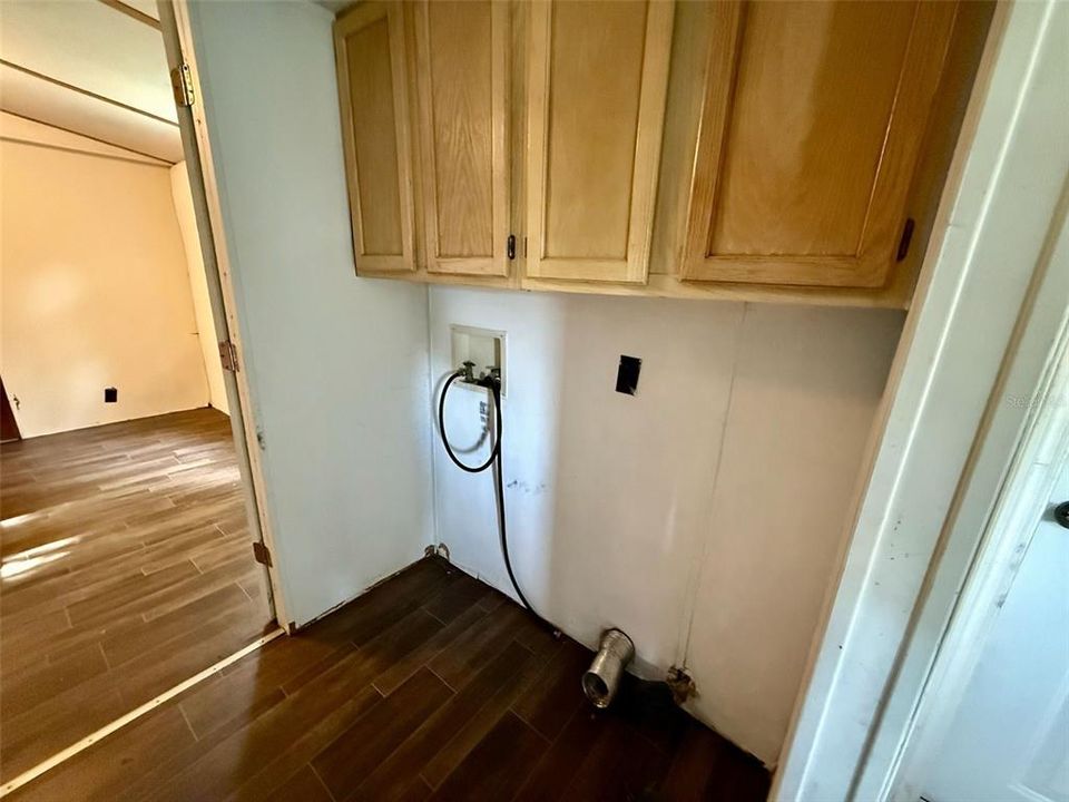 En Venta: $240,000 (4 camas, 2 baños, 924 Pies cuadrados)