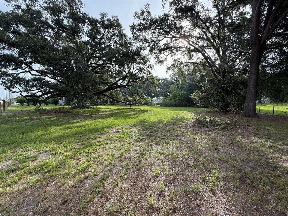 En Venta: $240,000 (4 camas, 2 baños, 924 Pies cuadrados)