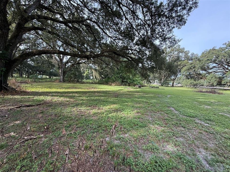 En Venta: $240,000 (4 camas, 2 baños, 924 Pies cuadrados)