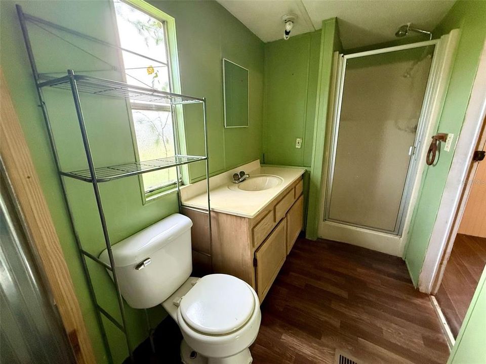 En Venta: $240,000 (4 camas, 2 baños, 924 Pies cuadrados)